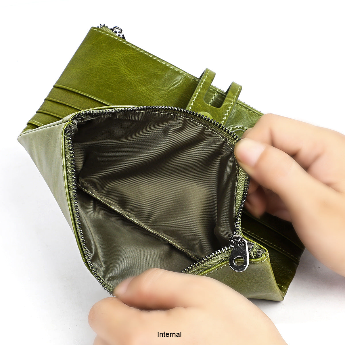 Gilda - Travel Essentials Wallet