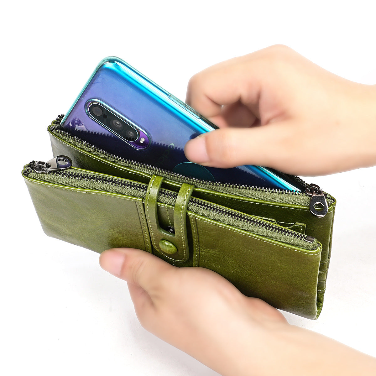 Gilda - Travel Essentials Wallet
